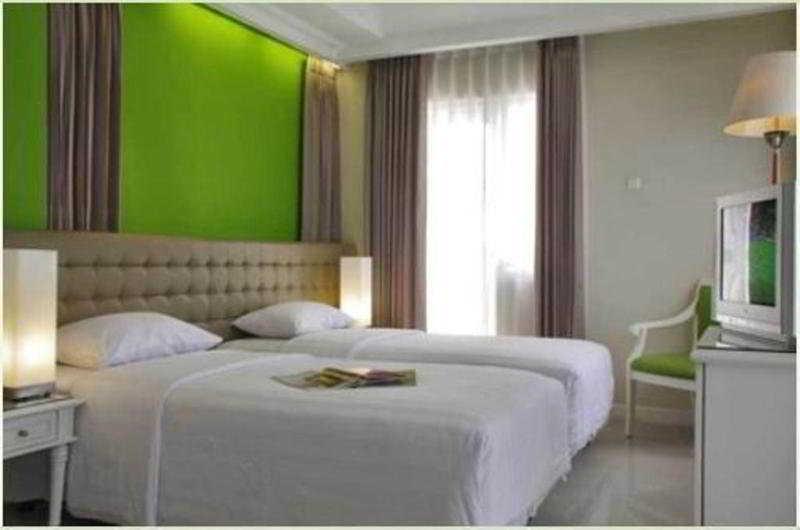 Ciputra Golf, Club & Hotel Σουραμπάγια Δωμάτιο φωτογραφία